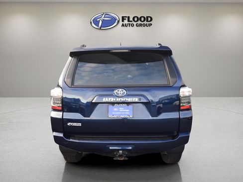 Used 2022 Toyota 4Runner SR5 image 5