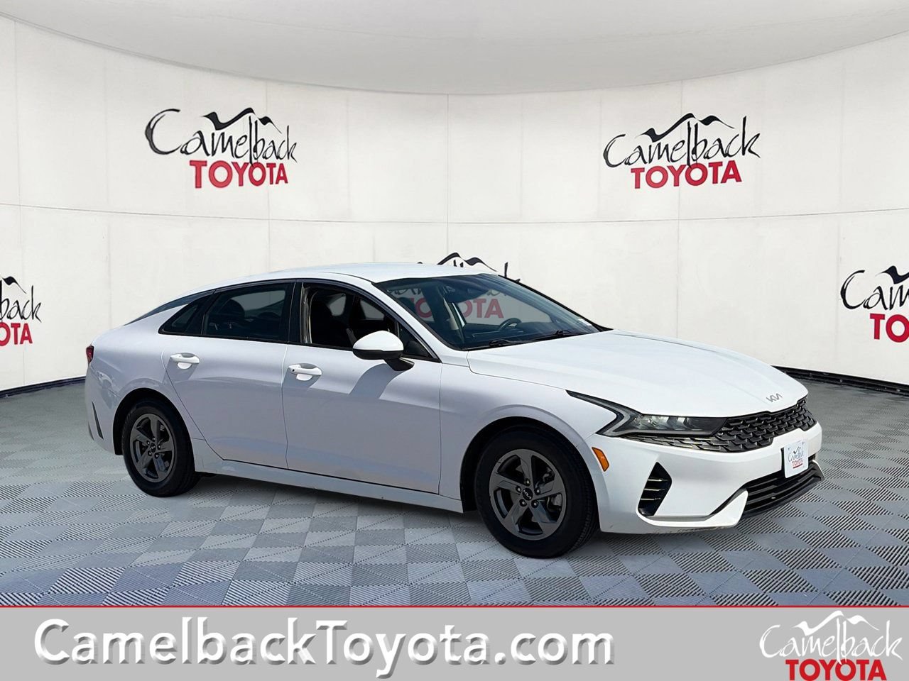 Used 2022 Kia K5 LXS FWD image 1