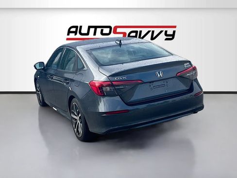 Used 2023 Honda Civic Touring image 5