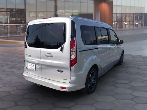 Used 2018 Ford Transit Connect XLT image 12
