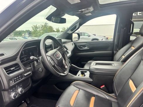 Used 2024 GMC Yukon AT4 w/ Technology Package AWD/4WD image 11