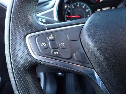 Used 2019 Chevrolet Malibu LT image 14