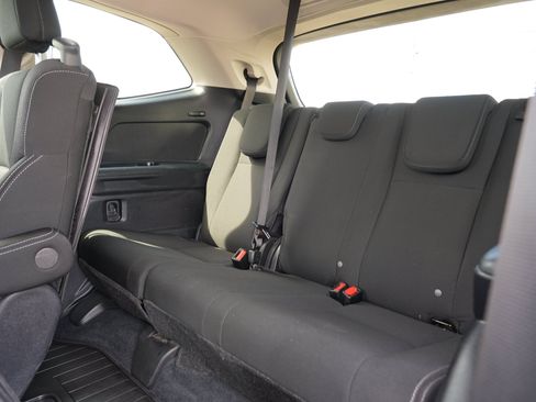 Used 2021 Subaru Ascent Premium w/ Convenience Package AWD/4WD image 30