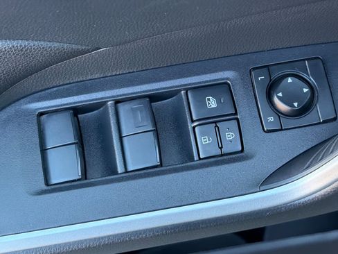 Used 2024 Toyota RAV4 LE image 17