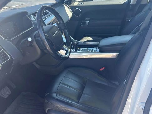Used 2019 Land Rover Range Rover Sport HSE image 10