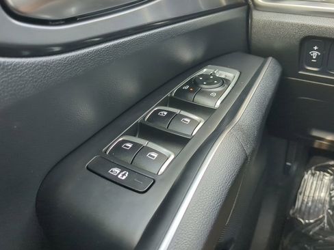 Used 2024 Kia Sorento LX image 23