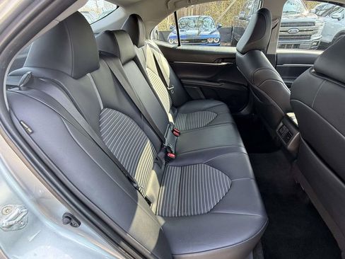 Used 2023 Toyota Camry SE w/ Cold Weather Package image 10