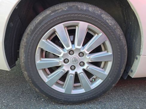 Used 2017 Toyota Sienna Limited AWD/4WD image 4