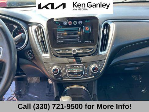 Used 2016 Chevrolet Malibu Premier w/ Driver Confidence Package II FWD image 33