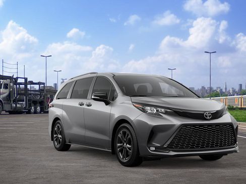 New 2026 Toyota Sienna XSE image 17