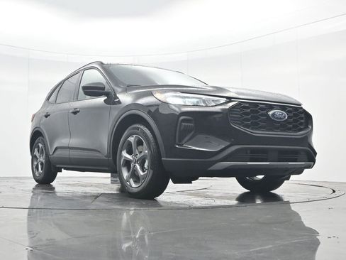New 2026 Ford Escape ST-Line w/ Tech Pack #1 FWD image 36