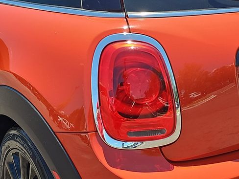Used 2019 MINI Cooper 2-Door Hardtop FWD image 33