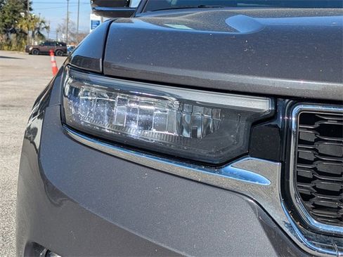 Used 2023 Jeep Grand Cherokee Limited w/ Luxury Tech Group II image 10