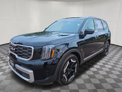 Used 2025 Kia Telluride S AWD/4WD image 3
