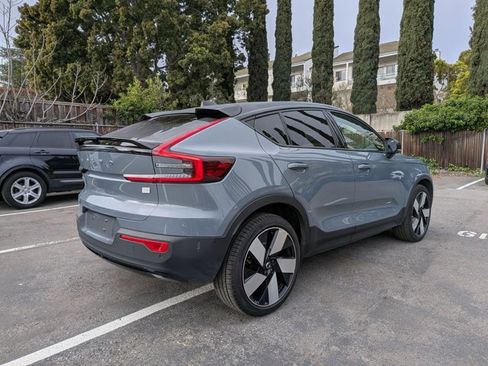 Used 2022 Volvo C40 P8 Recharge Ultimate image 5