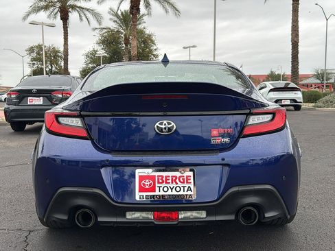 Certified 2023 Toyota GR86 Premium image 6