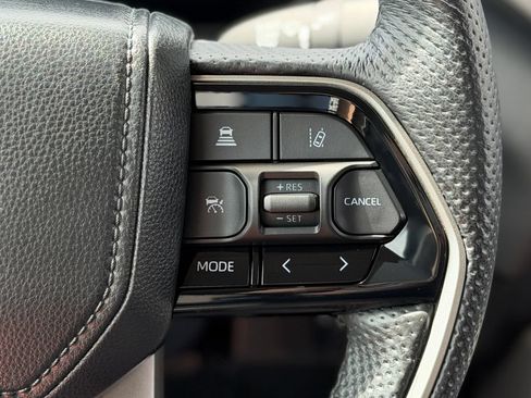 Used 2024 Toyota Tundra Limited AWD/4WD image 14