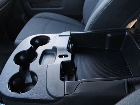 Used 2024 RAM 2500 Big Horn w/ Bed Utility Group image 38