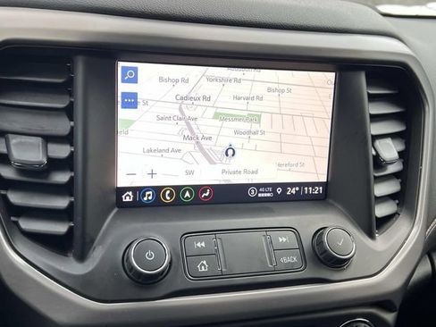 Certified 2022 GMC Acadia AT4 w/ Technology Package image 27