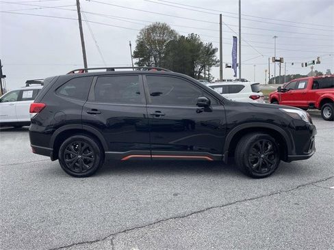 Used 2023 Subaru Forester Sport image 2
