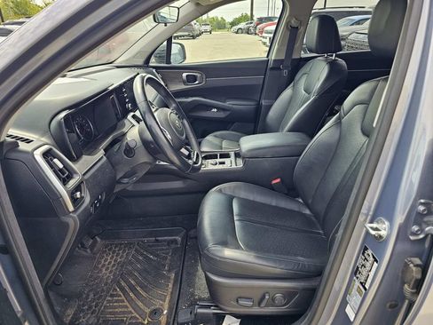 Used 2021 Kia Sorento EX FWD image 14
