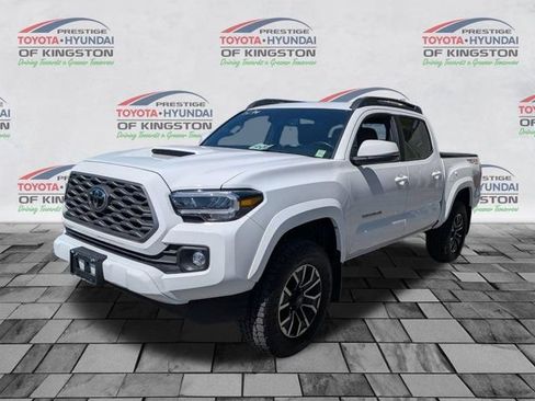 Certified 2023 Toyota Tacoma TRD Sport AWD/4WD image 8