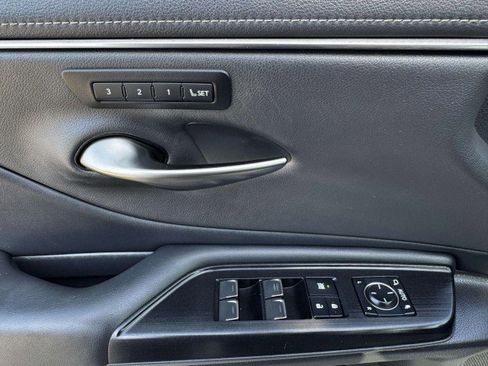 Used 2021 Lexus ES 250 w/ Premium Package image 19