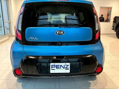 Used 2016 Kia Soul + w/ Designer's Package FWD image 3