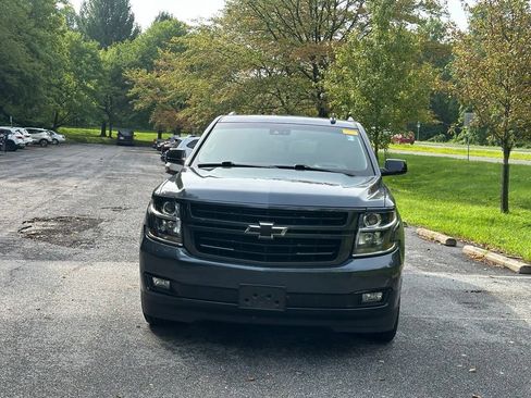 Used 2020 Chevrolet Suburban Premier w/ Premier 6.2L Value Package AWD/4WD image 8