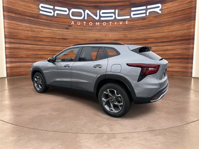 Used 2025 Chevrolet Trax LT w/ LT Convenience Package