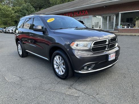 Used 2020 Dodge Durango SXT AWD/4WD image 3