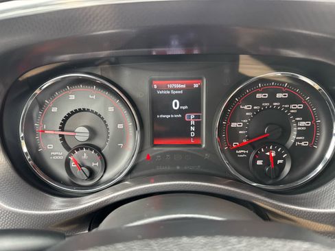 Used 2014 Dodge Charger SXT image 18