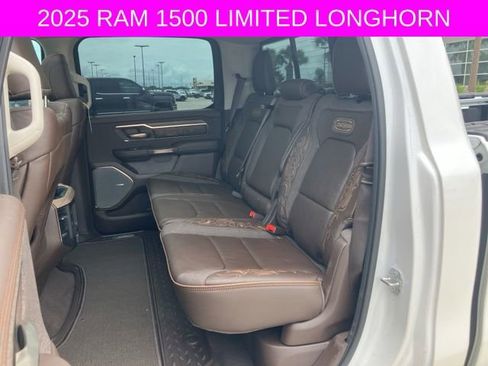 Used 2025 RAM 1500 Limited AWD/4WD image 20