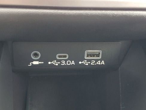 Used 2023 Subaru Outback Limited image 31