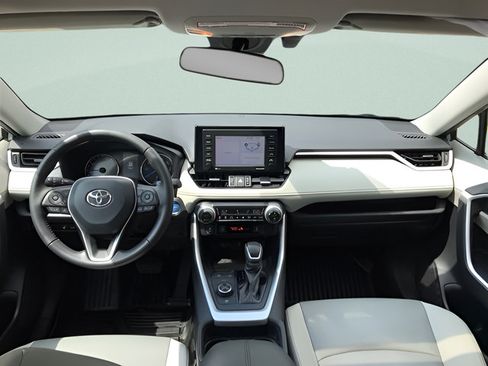 Certified 2021 Toyota RAV4 XLE Premium AWD/4WD image 16