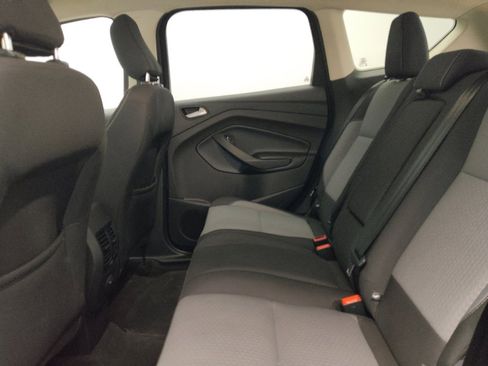 Used 2018 Ford Escape SE image 18