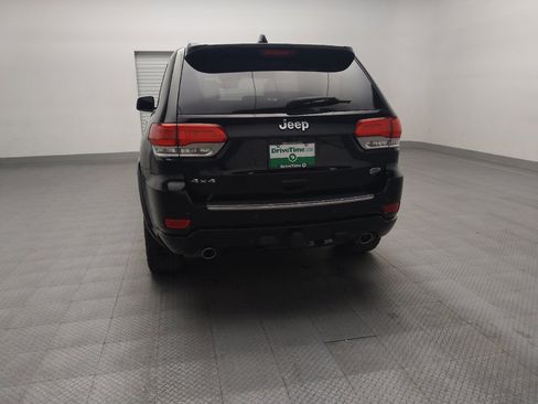 Used 2017 Jeep Grand Cherokee Overland w/ Jeep Active Safety Group image 6