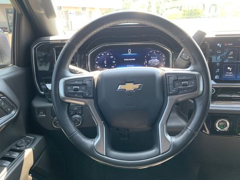Used 2022 Chevrolet Silverado 1500 LT RWD image 18