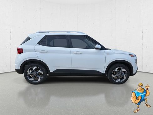 New 2026 Hyundai Venue SEL image 4