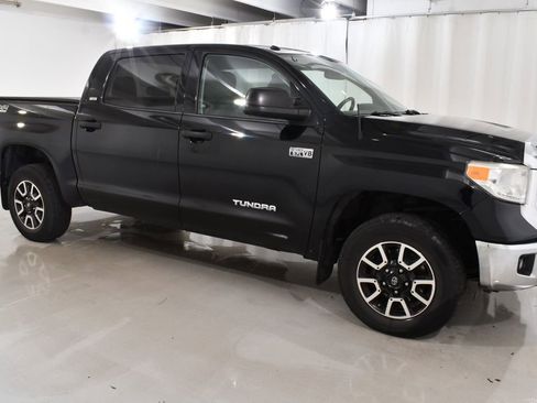 Used 2014 Toyota Tundra SR5 w/ TRD Off Road Package image 5