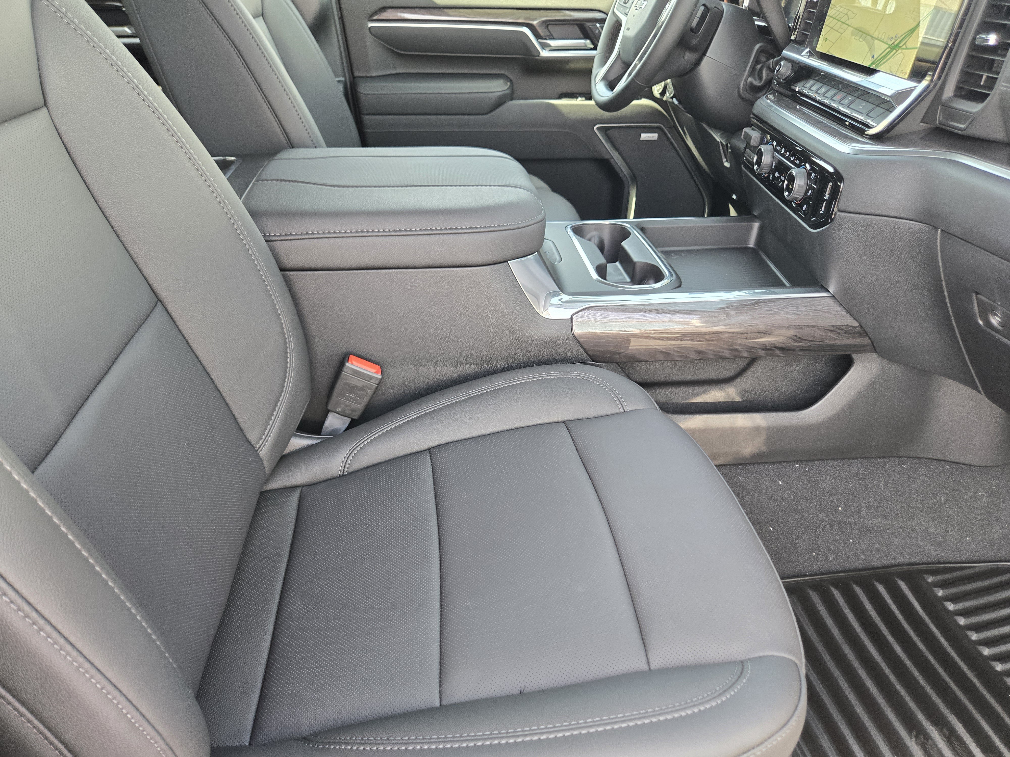 New 2026 Chevrolet Silverado 2500 LTZ w/ LTZ Plus Package AWD/4WD image 11