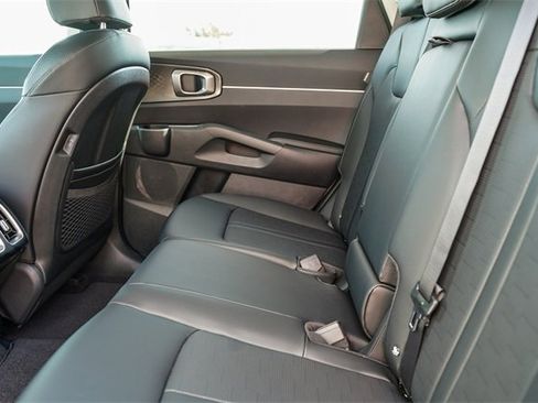 New 2026 Kia Sorento LX image 32