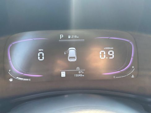 Used 2025 Kia Soul LX w/ LX Technology Package FWD image 33