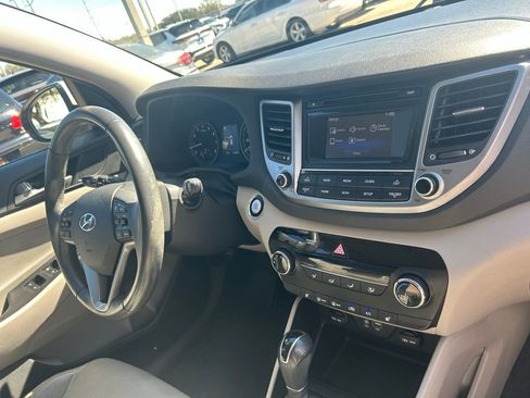 Used 2017 Hyundai Tucson Sport image 34