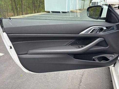 Used 2025 BMW 430i Convertible w/ Premium Package image 13