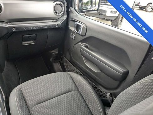 Used 2021 Jeep Wrangler Unlimited Sport AWD/4WD image 17