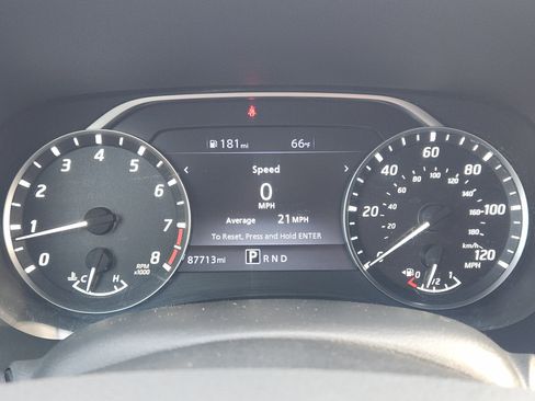 Used 2022 Nissan Frontier SV image 16