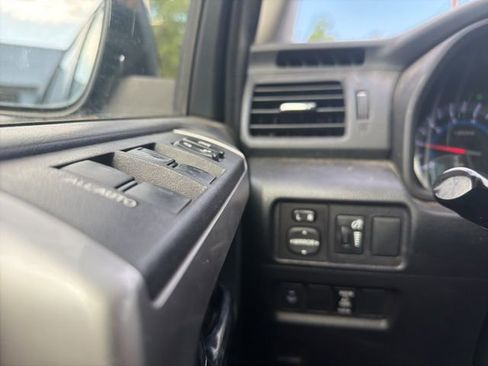 Used 2017 Toyota 4Runner SR5 Premium RWD image 11