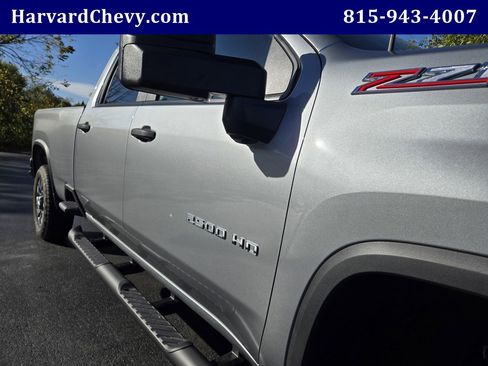 Used 2024 Chevrolet Silverado 2500 Custom w/ Custom Value Package image 40