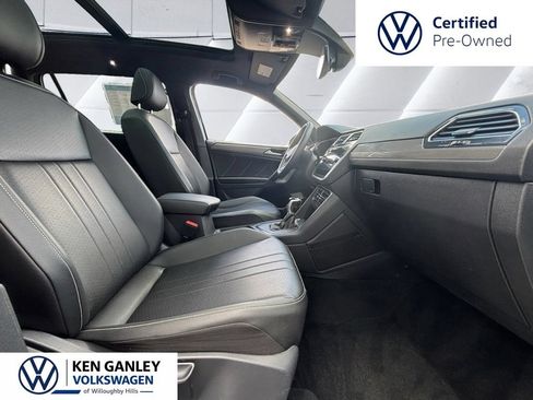 Certified 2023 Volkswagen Tiguan SE R-Line FWD image 13